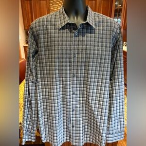 Vince men’s button front shirt. Sharp black/grey pattern. XL. NWOT
